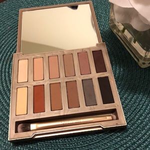 Urban Decay Naked Ultimate Basics palette